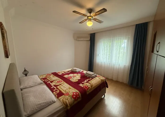 Arslan With Pool マルマリス