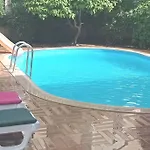 Vila Arslan With Pool